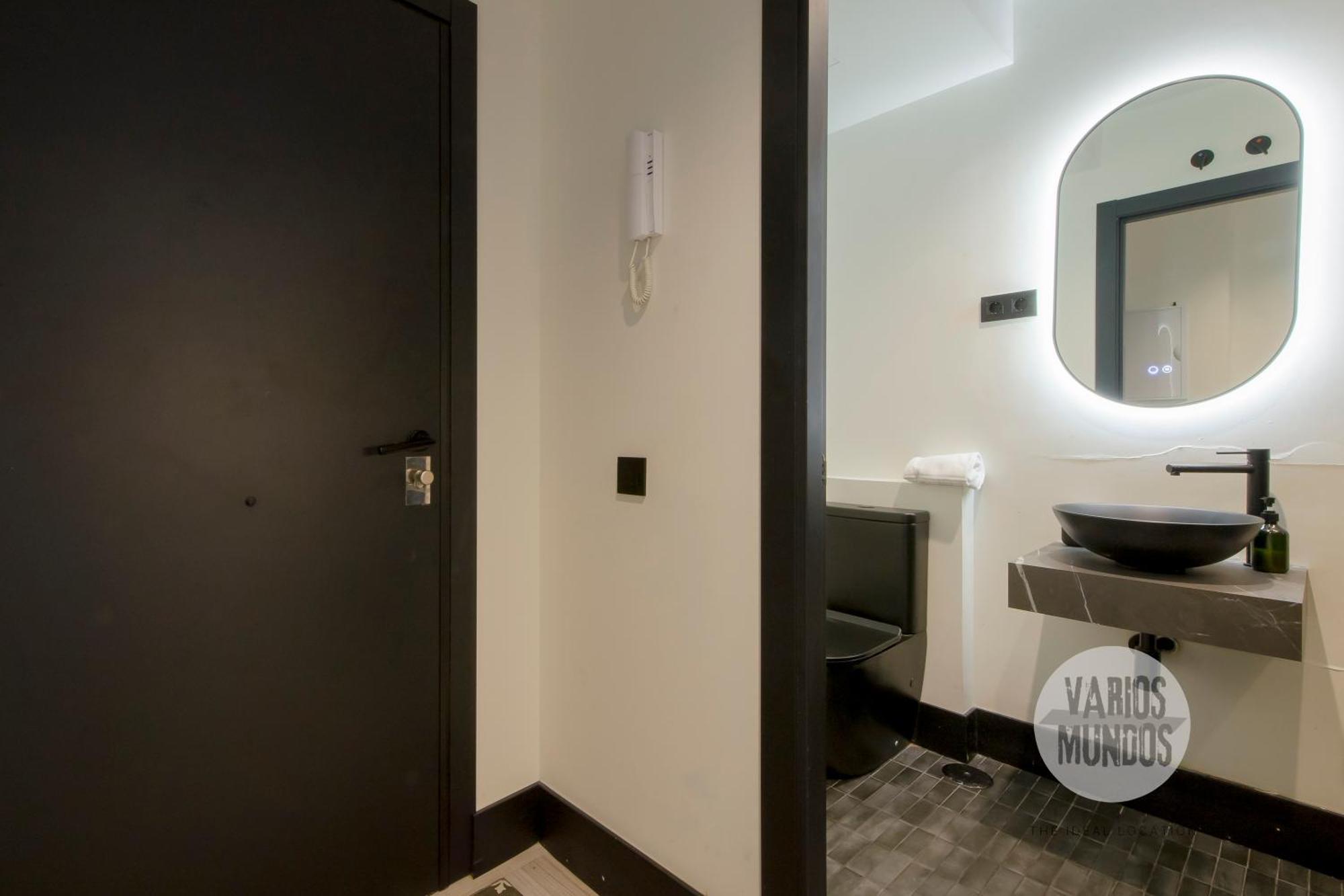 Un Vibrante 4, Conoce Abada 2 E2 Apartament Madrid